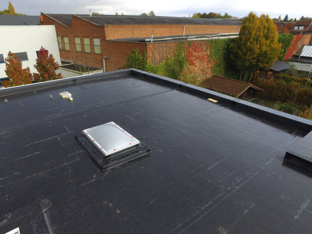 EPDM Commercial Flat Roofing | Metal Roofing Specialists | Dallas-Fort Worth TX